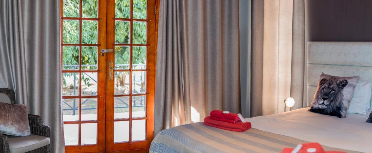 Out Of Africa Guesthouse Otjiwarongo Extérieur photo