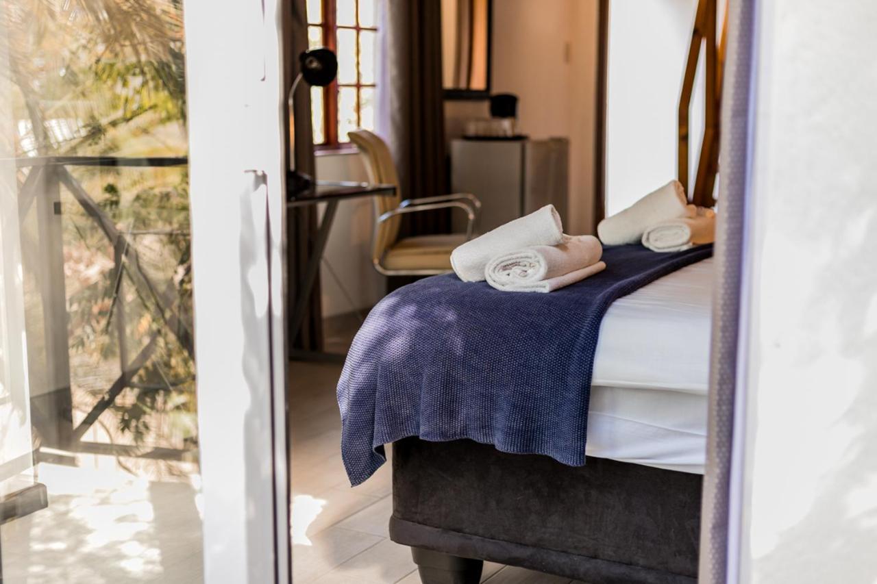 Out Of Africa Guesthouse Otjiwarongo Extérieur photo