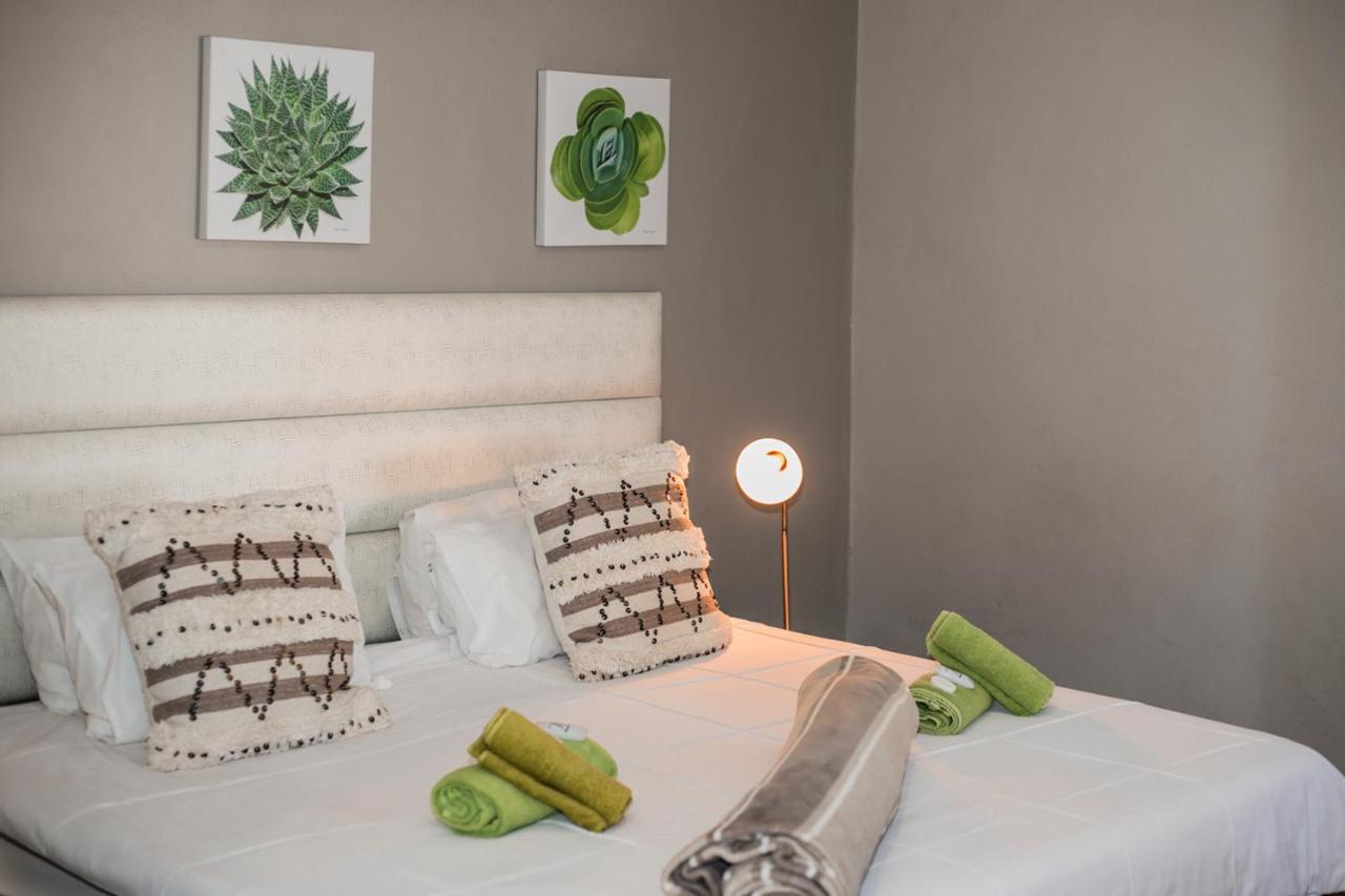 Out Of Africa Guesthouse Otjiwarongo Extérieur photo